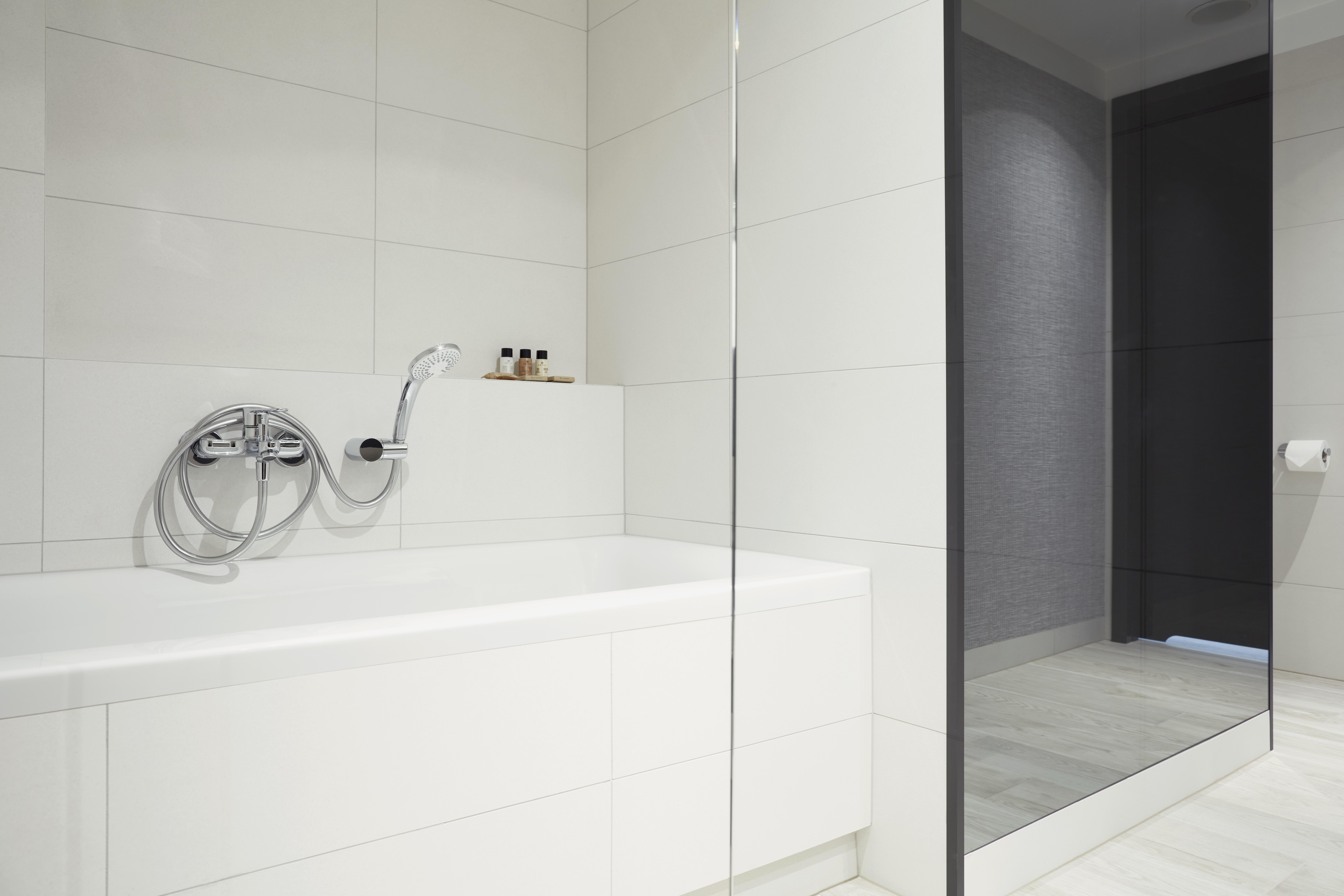 Q Hotel Plus Wroclaw Bielany Bielany Wrocławskie Buitenkant foto