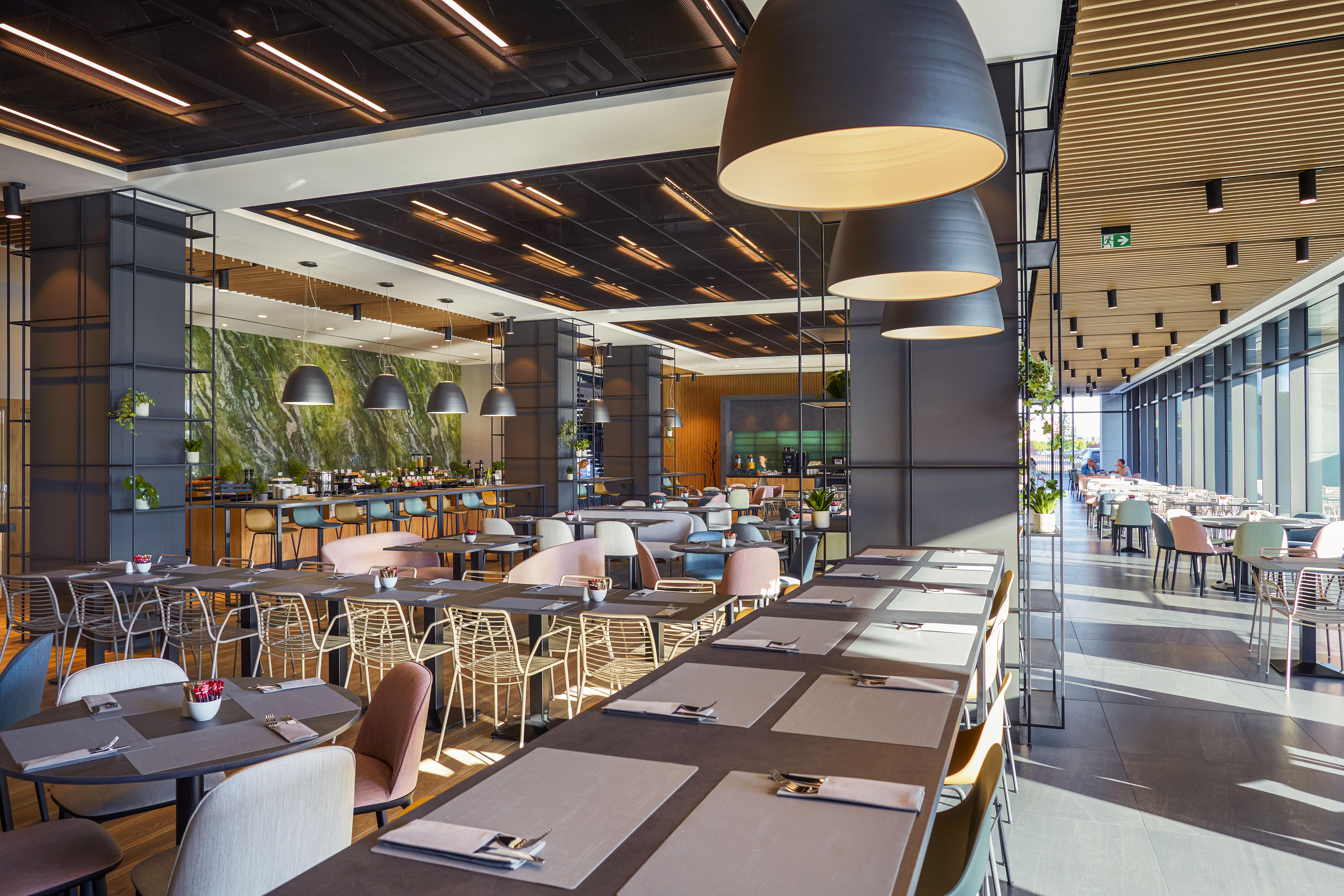 Q Hotel Plus Wroclaw Bielany Bielany Wrocławskie Buitenkant foto