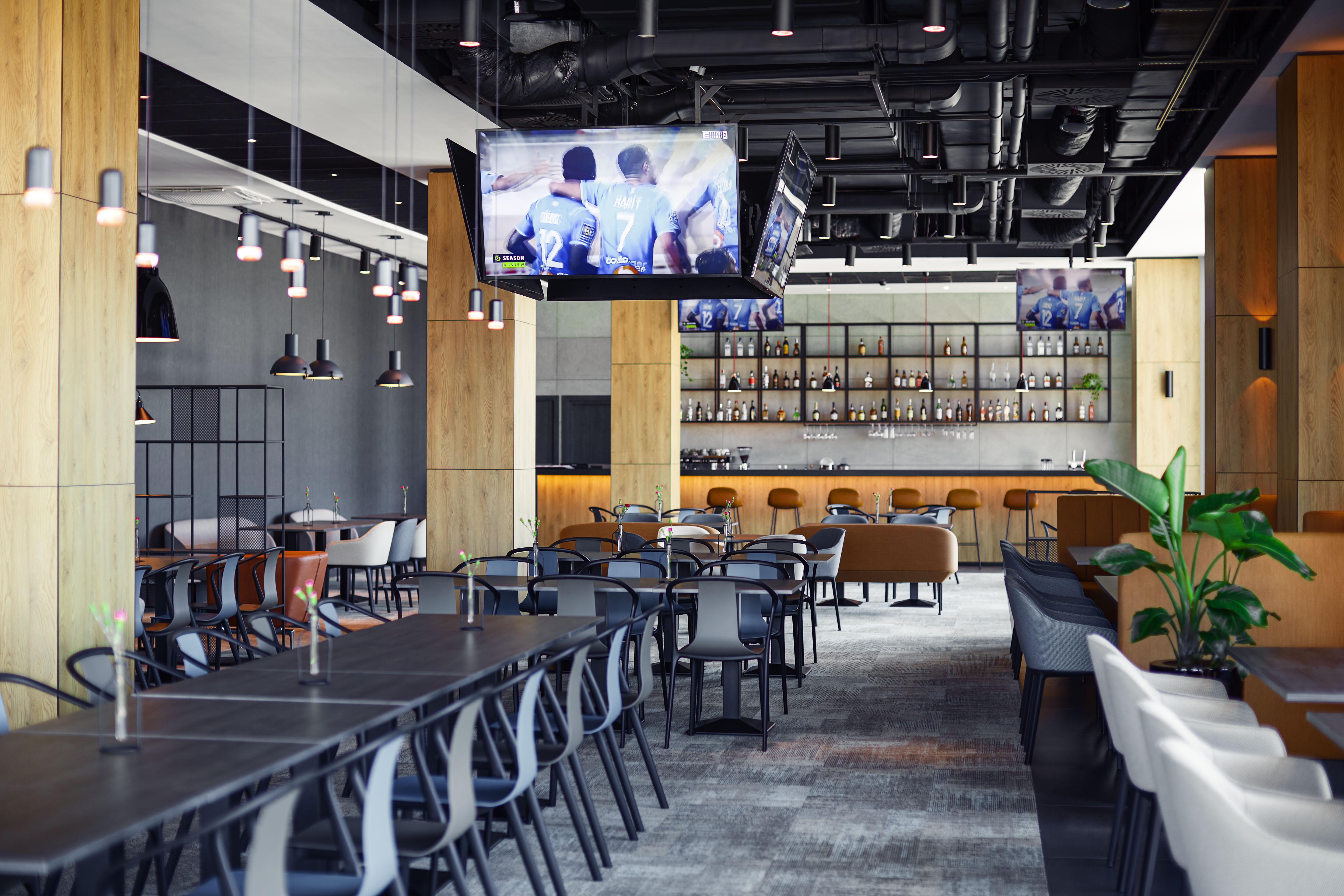 Q Hotel Plus Wroclaw Bielany Bielany Wrocławskie Buitenkant foto