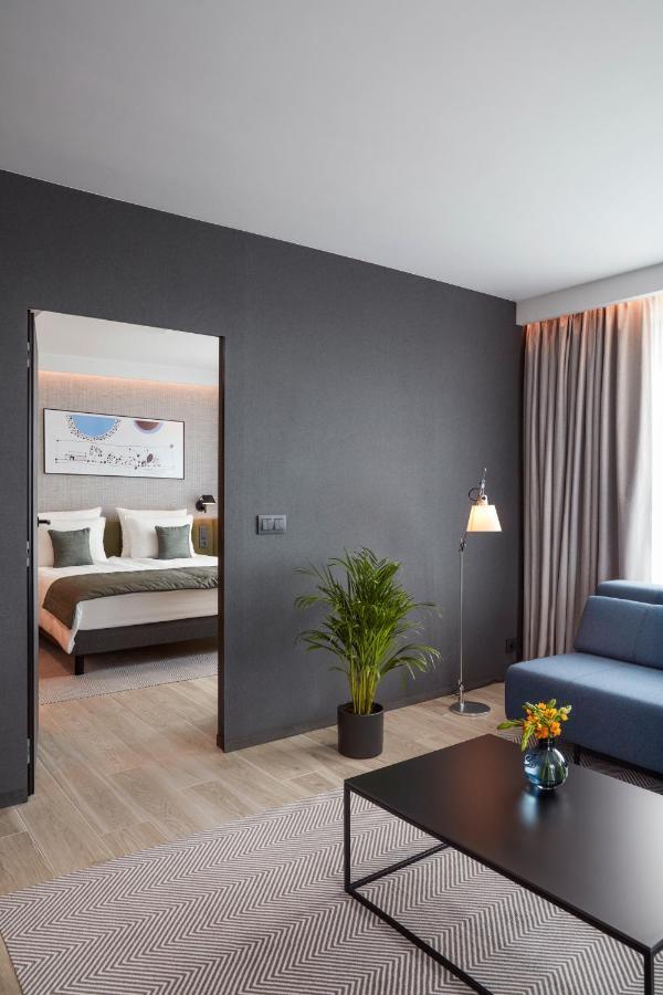 Q Hotel Plus Wroclaw Bielany Bielany Wrocławskie Buitenkant foto